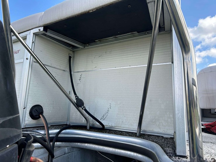 2009-suncruiser-ss240-pontoon-boat-(no-trailer)-image-13