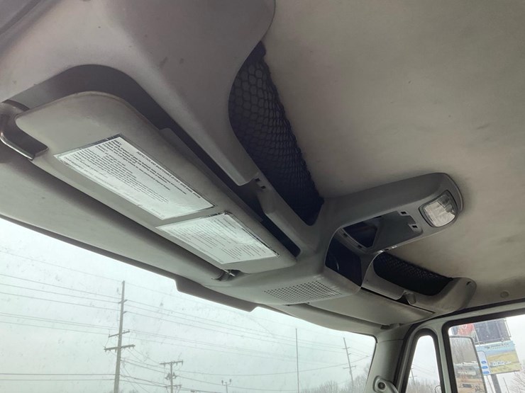 2014-international-7300-image-142