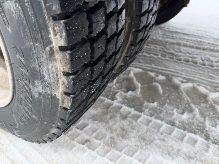 2009-ford-f650-xlt-image-36