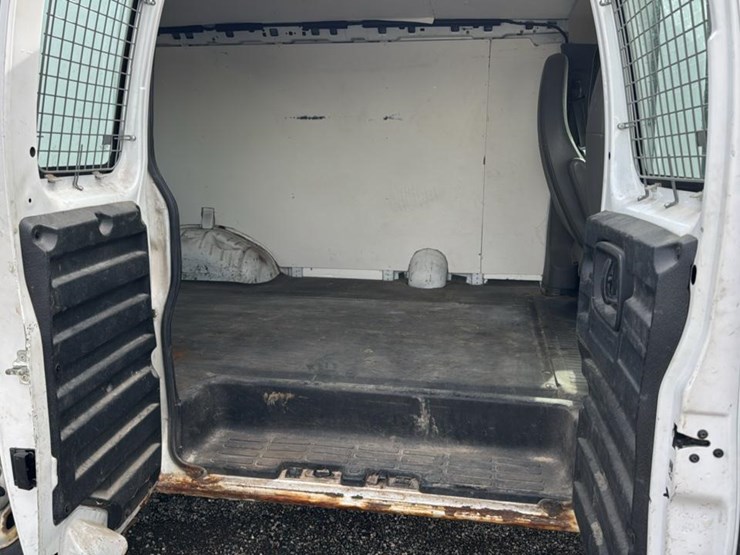 2008-gmc-3500-image-30