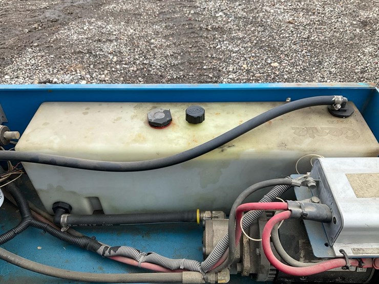 2003-genie-gs3246-image-37