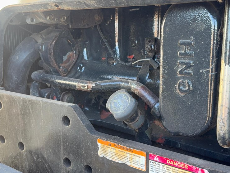 2007-new-holland-tv145-image-17