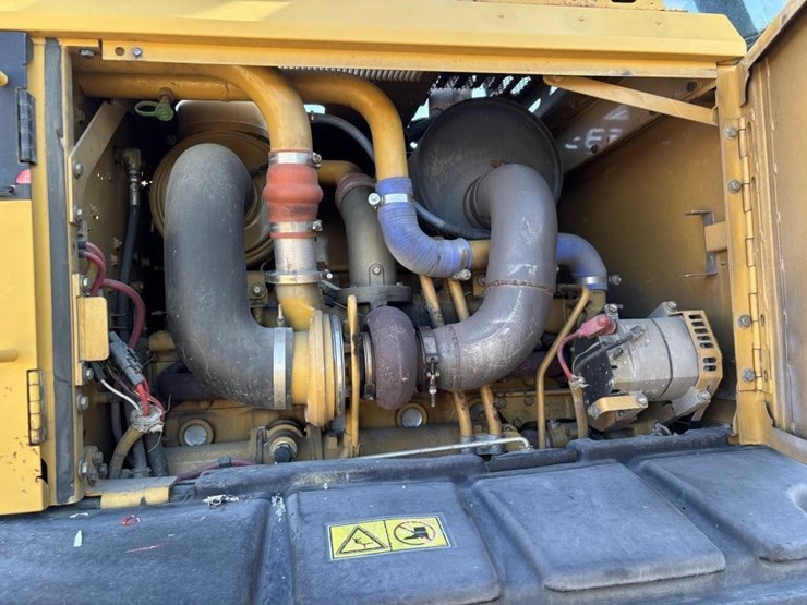 caterpillar-143h-image-74