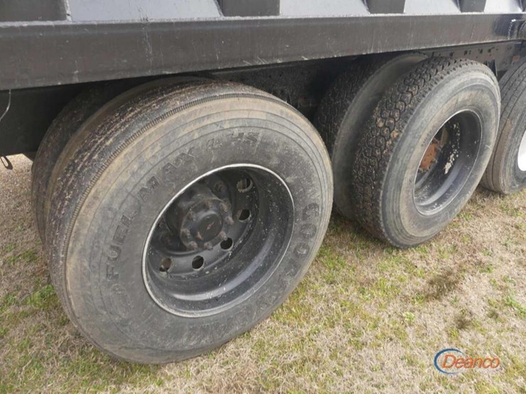 2009-kenworth-t800-image-9