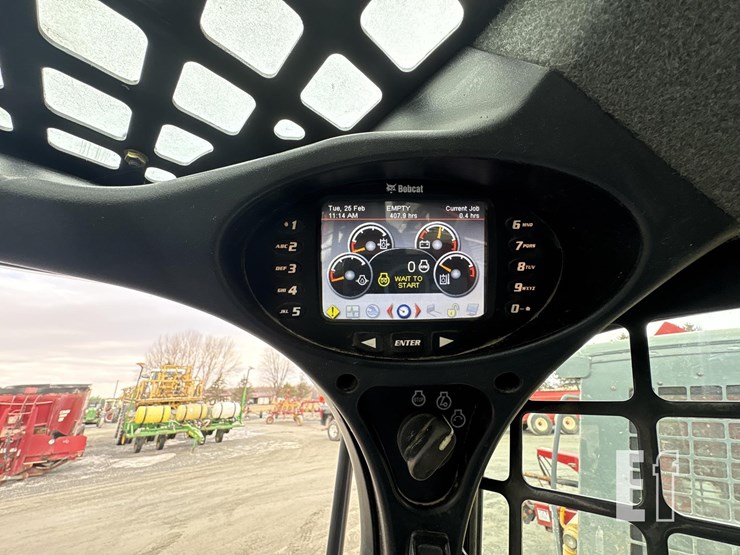 2014-bobcat-s590-image-19