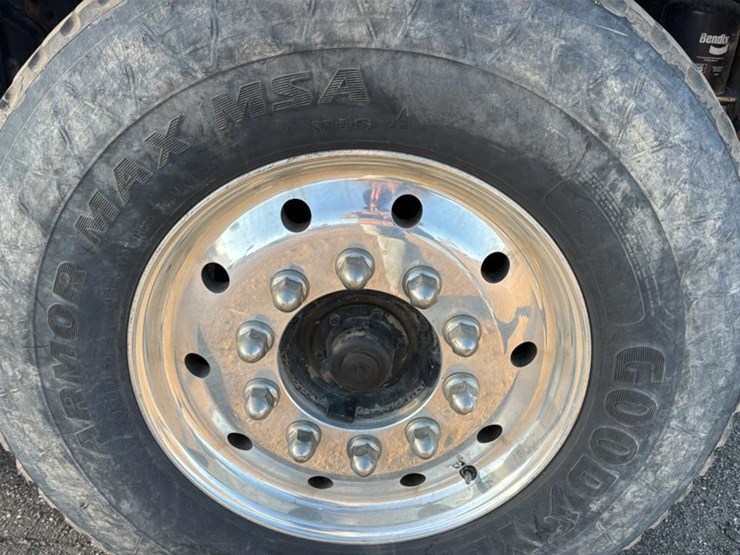 2005-kenworth-t800-image-37