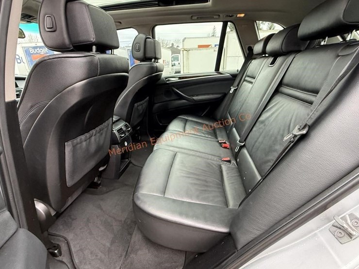 2010-bmw-x5-image-31