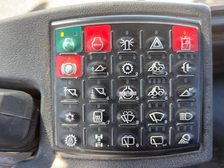 2011-deere-524k-image-33