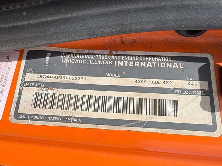 2004-international-durastar-4300-image-54