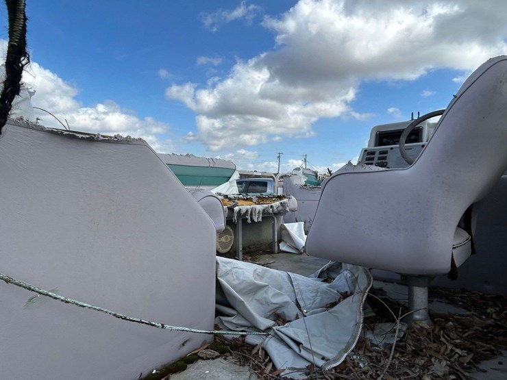 1993-sweetwater-pontoon-boat-(no-trailer)-image-32