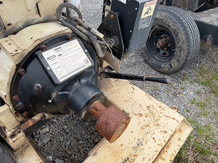 #40993-•-deutz-d914l04-4-cyl-power-unit-w/-trailer-image-9