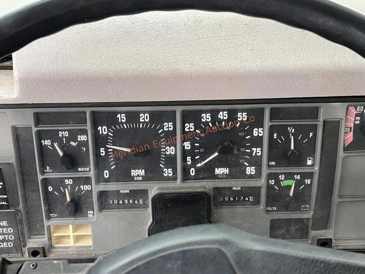 1999-international-4000-image-31