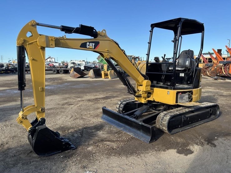 caterpillar-303.5-image-1