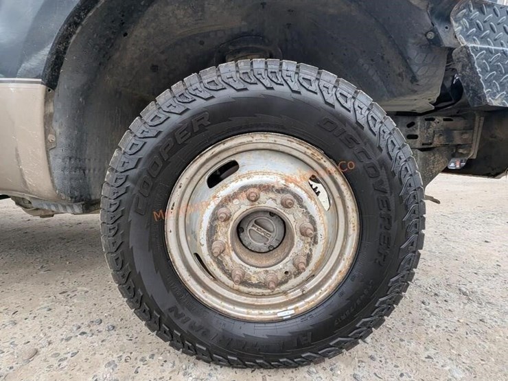 2005-ford-f350-image-16