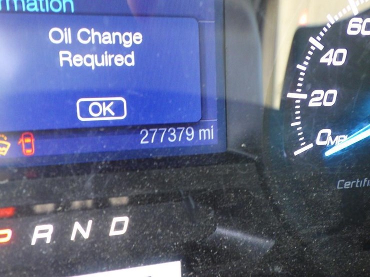 2015-ford-explorer-image-14