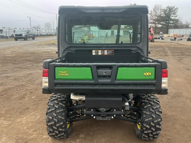 2020-john-deere-2020-image-3