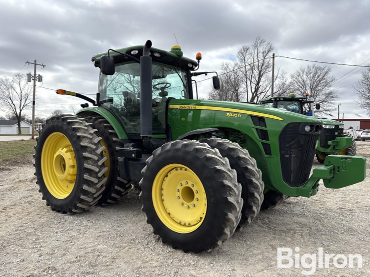 john-deere-8320r-image-3