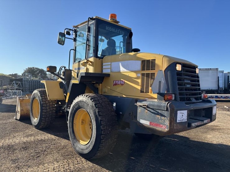 2007-komatsu-wa200-5-image-4