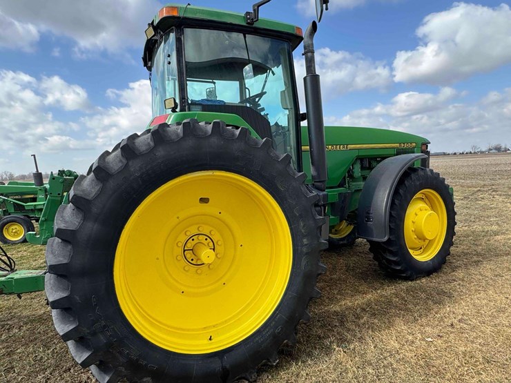 1995-john-deere-8200-image-12