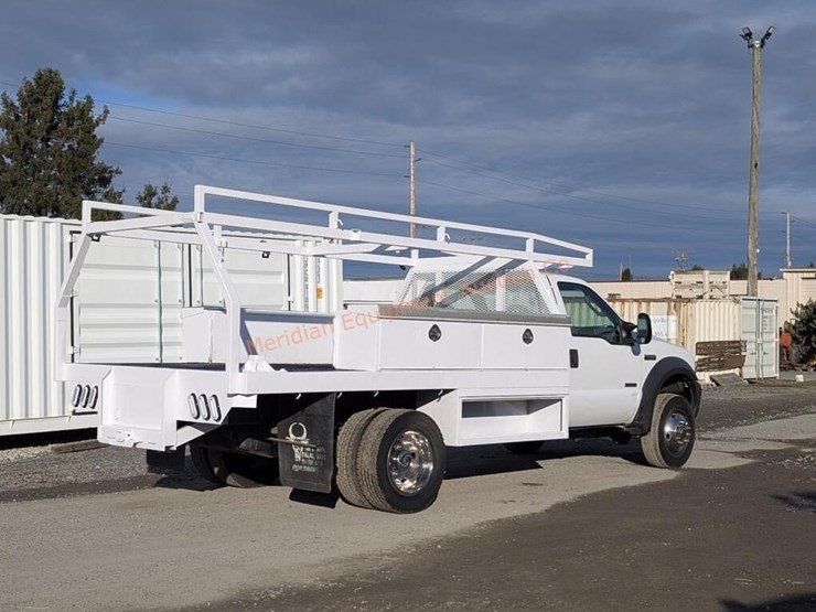 2005-ford-f550-xl-image-3