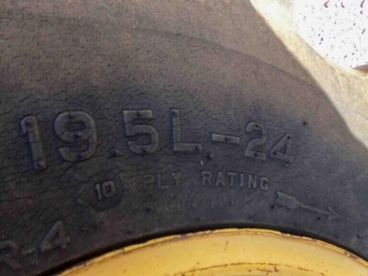 john-deere-310d-image-6