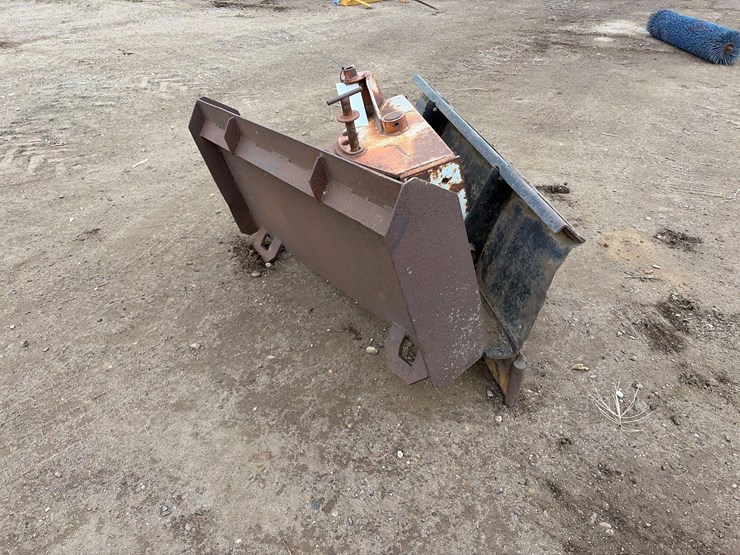 snow-blade-for-skid-steer-image-3