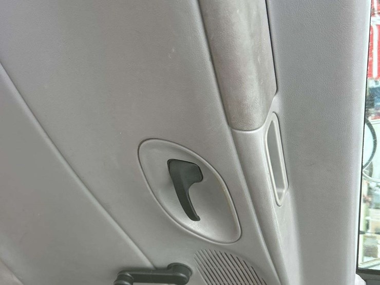 2001-ford-e450-image-7