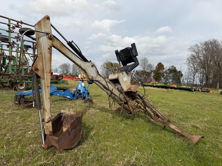 #41030-•-long-3pt-backhoe-attachment-352-image-3