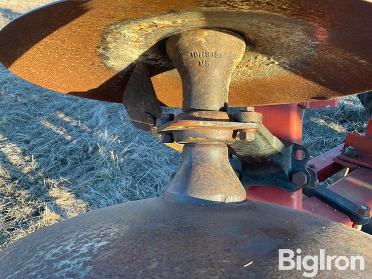 case-ih-3950-image-15