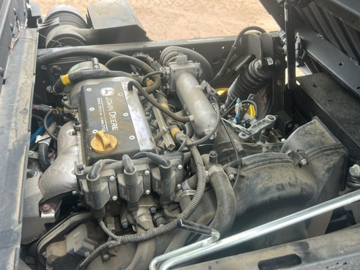 2020-john-deere-2020-image-32