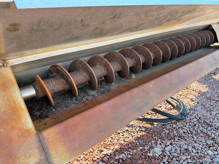 #414-•-lot-414-image-5