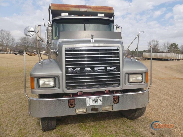 2001-mack-ch613-image-2