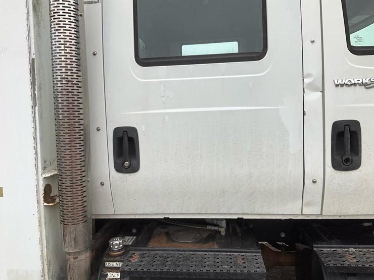 2014-international-7300-image-102