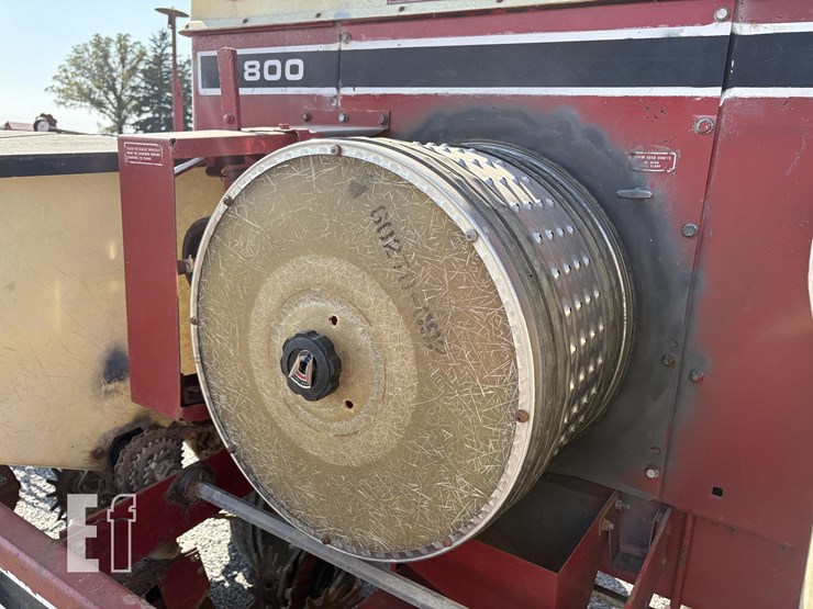 international-800-image-2