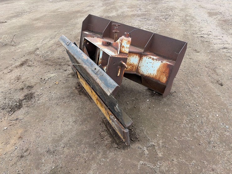 snow-blade-for-skid-steer-image-1