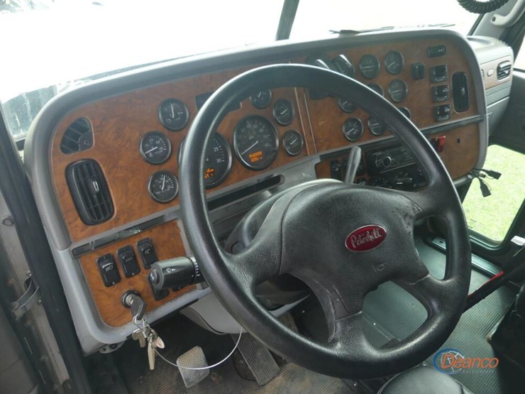 2007-peterbilt-379-image-17