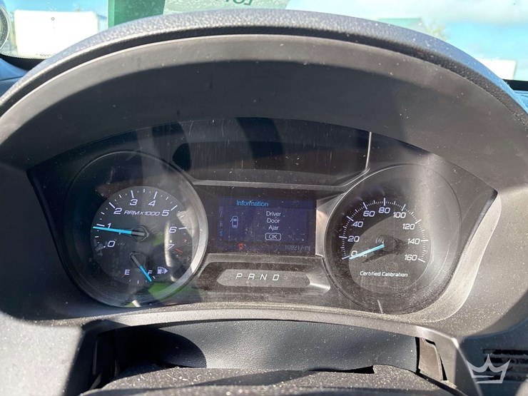 2016-ford-explorer-image-39