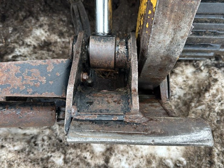 2013-caterpillar-279c-image-32