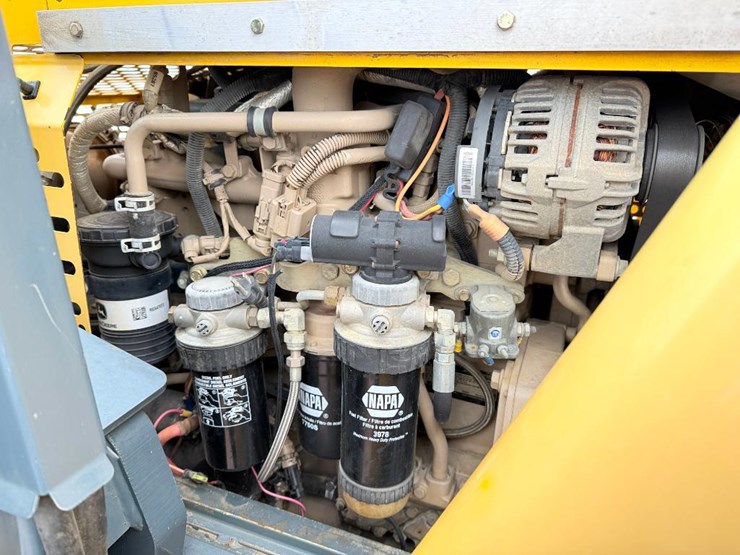 2014-gehl-rs10-55-image-33