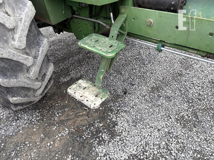 john-deere-2840-image-8