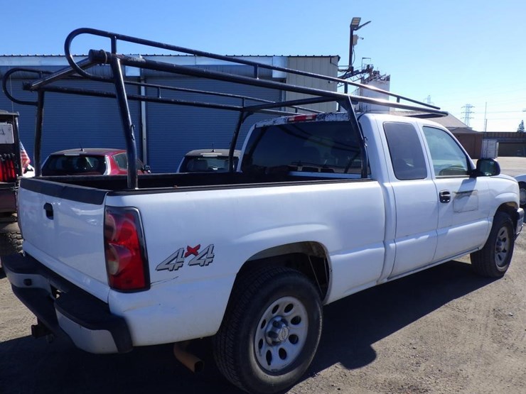 2007-chevrolet-1500-image-3