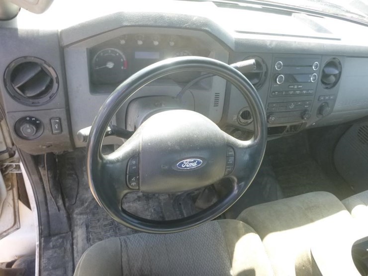 2015-ford-f650-image-11