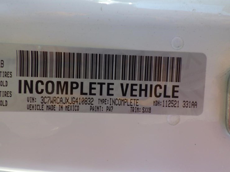 2018-dodge-3500-image-17