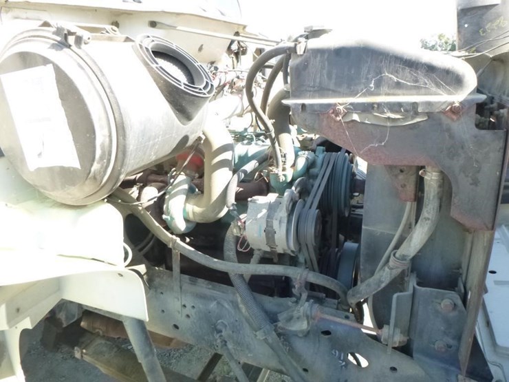 1993-international-4700-image-24