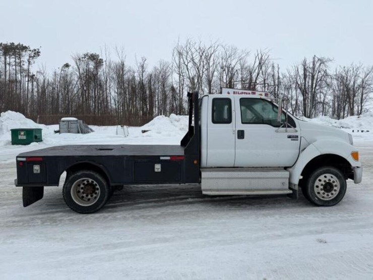 2009-ford-f650-xlt-image-5