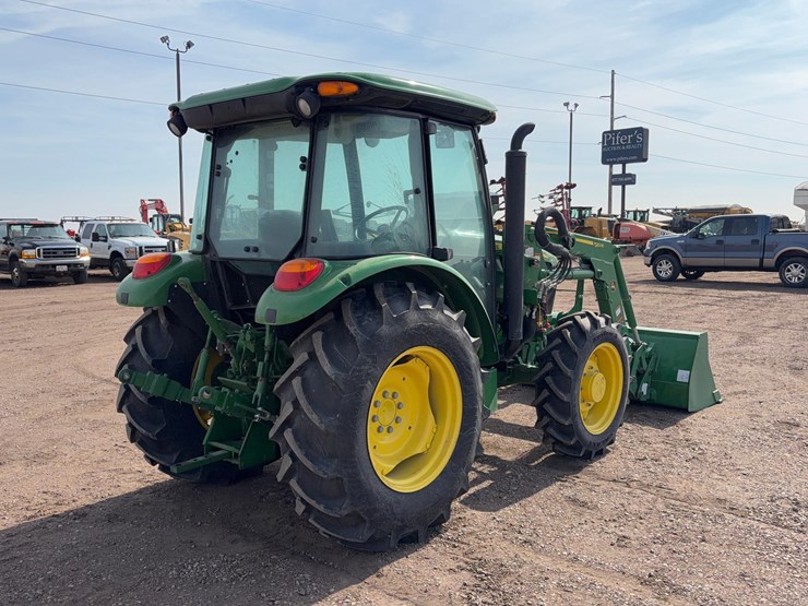 2023-john-deere-5060e-image-4