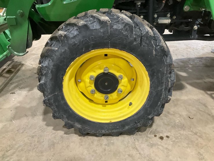 2010-john-deere-3520-image-21
