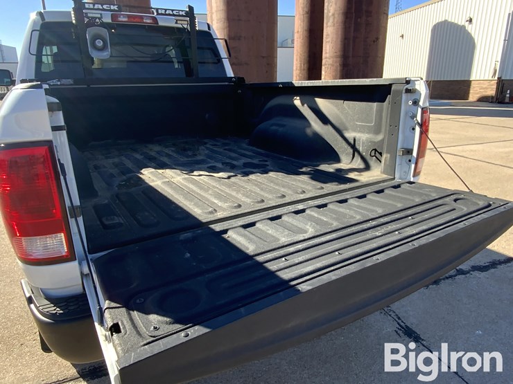 2017-dodge-2500-image-19