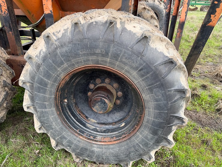 #41024-•-dennis-grain-cart-image-6