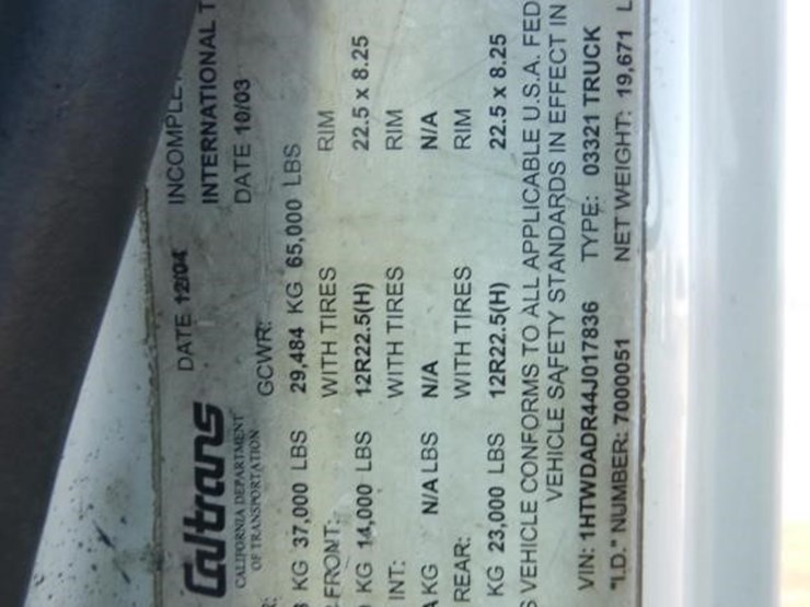 2004-international-7400-image-43